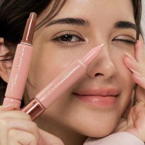 FWEE Long-lasting Dual Coloring Stick Eye Shadow